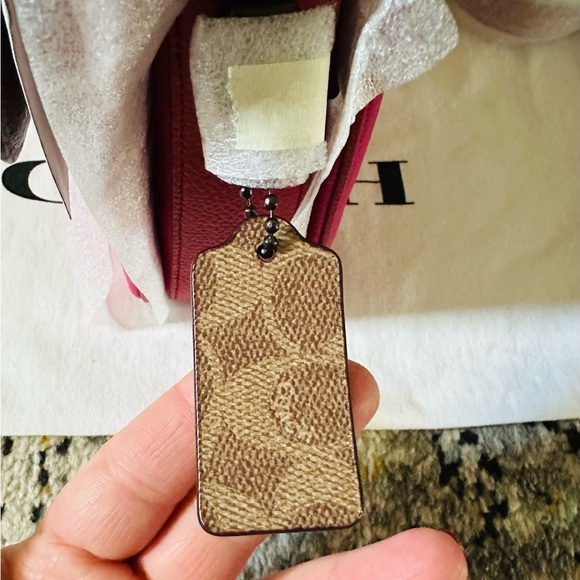 Coach Cassie Signature Block Tan/Pink/Red - Picture 11 of 11